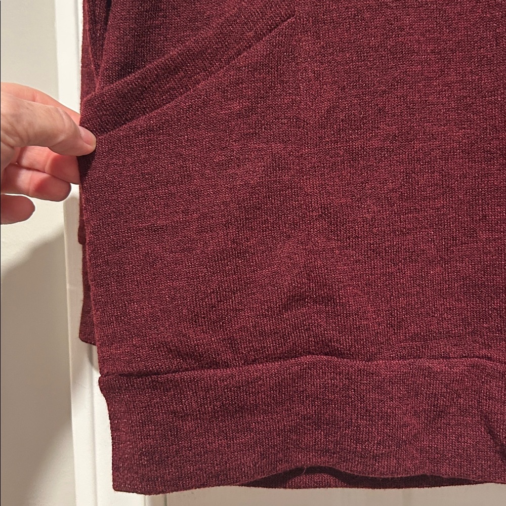NWOT-Light Weight Sweater Small-You & Me Burgundy Long Sleeve Casual - Picture 11 of 11